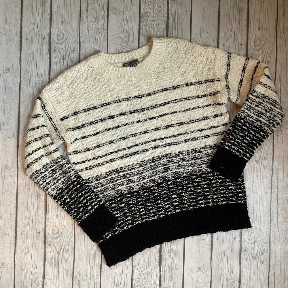 Vince White and Black Wool Blend Sweater Sz S